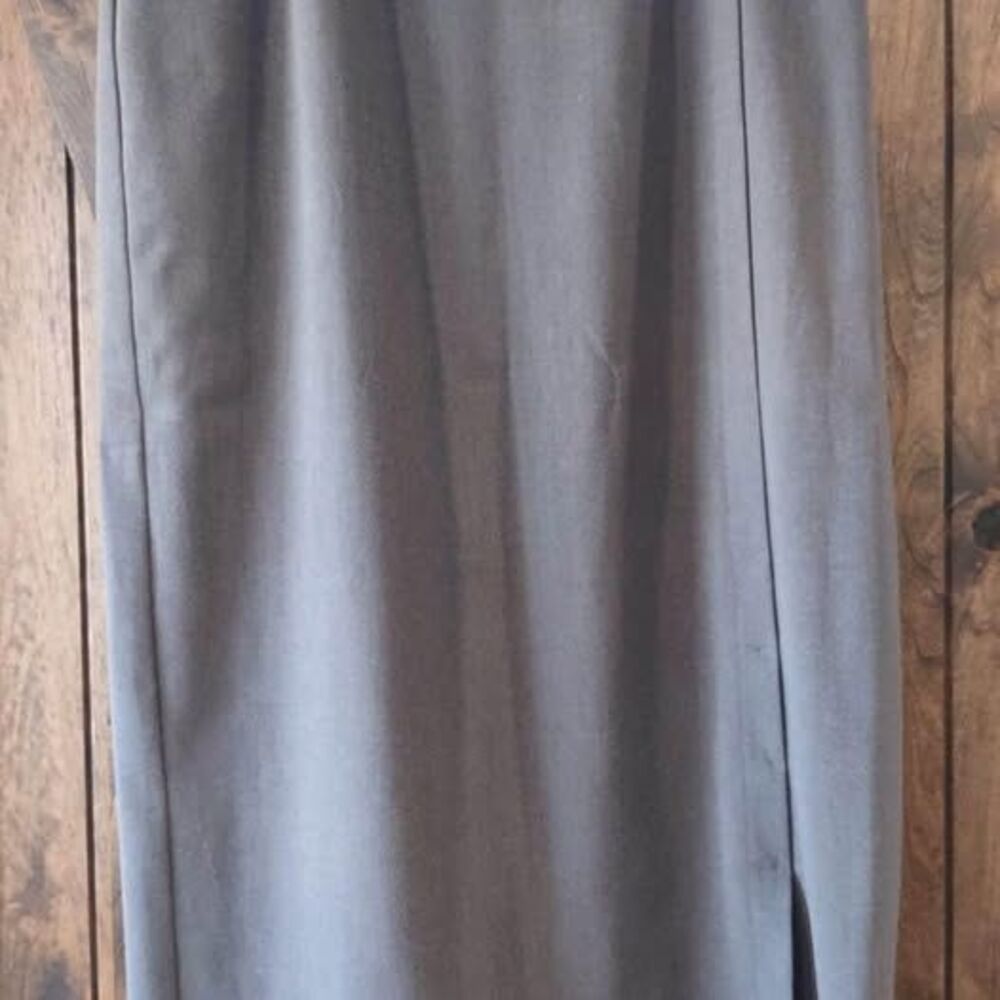 Size 12 Studio C Gray Skirt 35” Length 16”=waist C5525